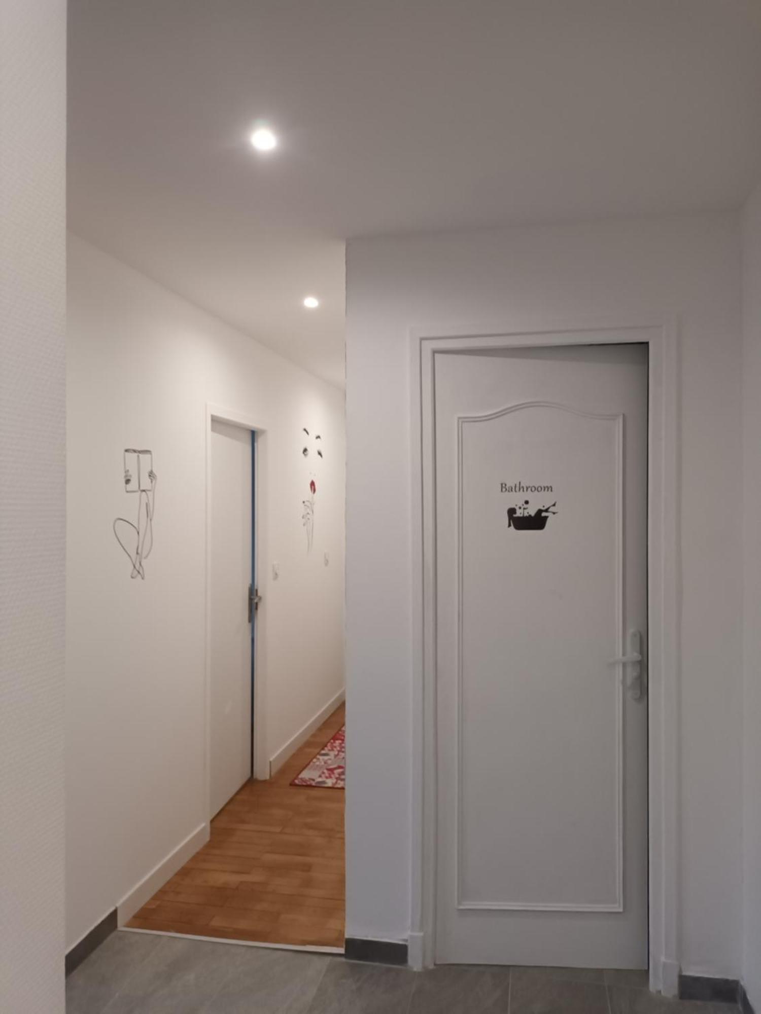 Elzao Hotel Lyon Bagian luar foto